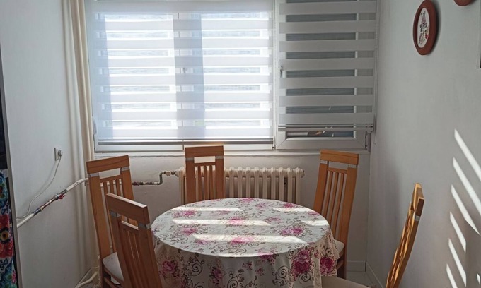 Novo Sarajevo Appartement | Spacious 2 bedroom apartment in serene Sarajevo with AC, WiFi