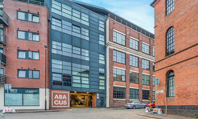Bordesley Appartement | Spacious 2-Bedroom Flat in Birmingham – Ideal for Long-Term Stays
