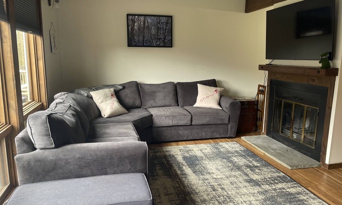 Blodgett Mills Maison | Spacious 2 bedroom, +loft, 2 full bath, dog-friendly condo for the whole family