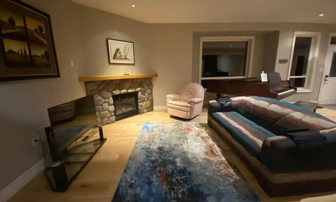 Hope Maison | Spacious 2 bedrooms PLUS near Kawkawa Lake