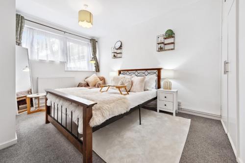Haggerston Appartement | Spacious 3-Bed Apt near Shoreditch with Parking