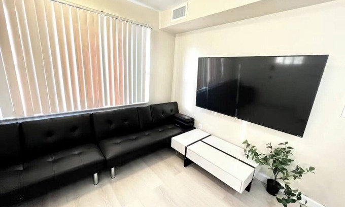 Valley Stream Appartement | Spacious 3-bedroom apartment in enjoyable Valley Stream with AC