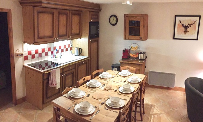 Les Esserts Appartement | Appartement spacieux de 3 chambres à coucher directement sur les pistes