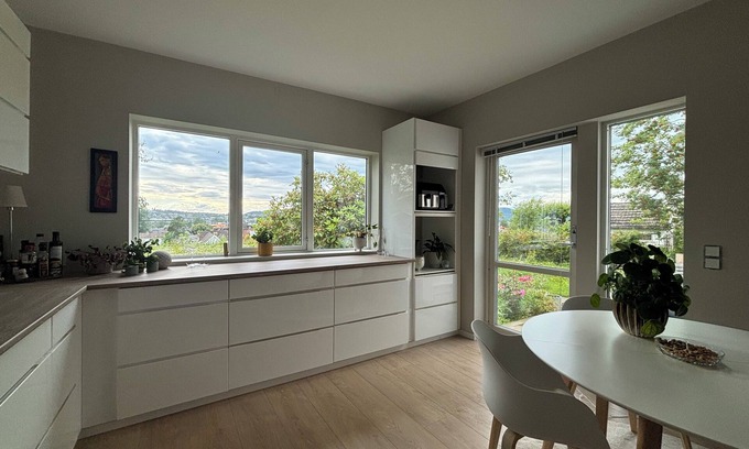 Skien Appartement | Spacious 3-bedroom apartment in enjoyable Telemark, Skien with WiFi, AC.