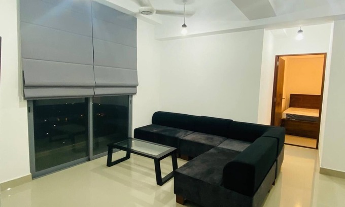 Borella Appartement | Spacious 3-bedroom apartment with WiFi, AC in charming Colombo