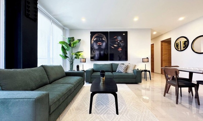 Juriquilla Appartement | Spacious 3-bedroom apartment with WiFi, fitness room in charming Juriquilla