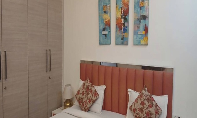 Safdarjung Enclave Appartement | 3-bedroom apartment in amazing New Delhi with AC, WiFi, fitness room