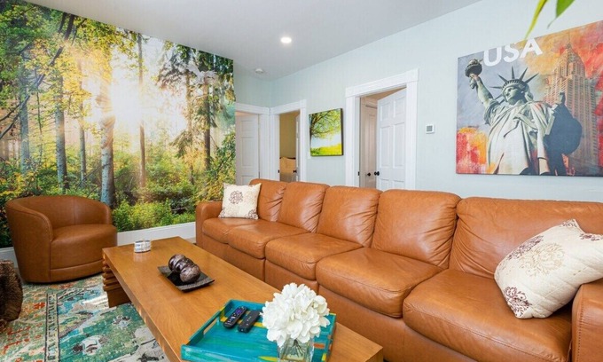 Beverly Copropriété | *Luxury 3BR Downtown|Salem+Beverly| Halloween