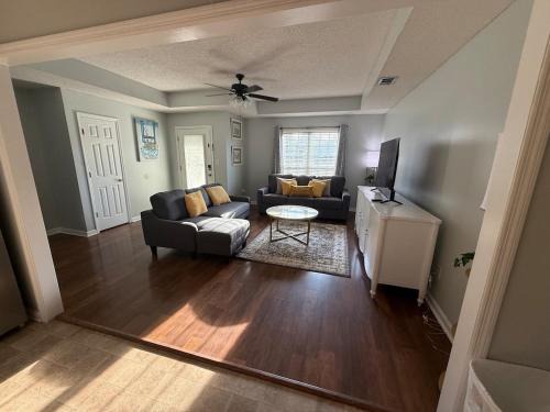 Hahira Maison | Spacious 3BR Home Sleeps 12 Near Valdosta