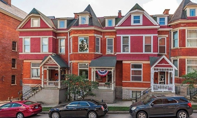 Maysville Maison | Spacious 4-bedroom 19th Century home in historic downtown Maysville!