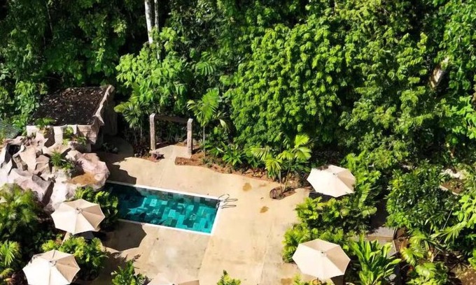 Monterrey Appartement | Spacious 4-bedroom apartments with pool, 2 hot tubs near La Fortuna Costa Rica