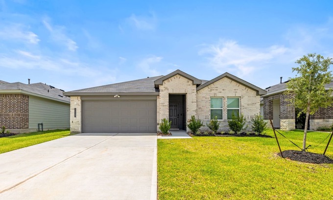 Magnolia Maison | Spacious 4-bedroom house with WiFi, AC in charming Magnolia