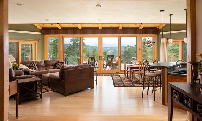 Coal Creek Maison | Spacious 4 BR mountain home with pool table, hot tub, and incredible views
