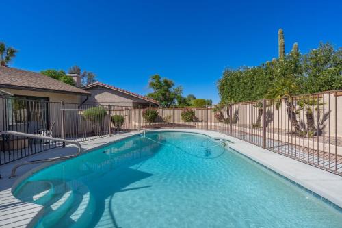 McCormick Ranch Maison | Spacious 4Bedroom Home with Private Pool in Prime Location