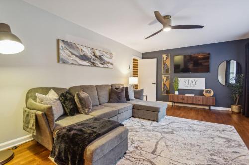 Smyrna Maison | Spacious 4BR Retreat in Vibrant Smyrna Near Lakes