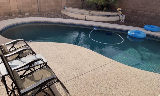 Tucson Maison | Spacious 4BR Retreat Walk to Sabino Canyon + Private Pool