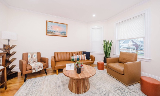 Ashmont Maison | 76-2 - New Apartment Near Ashmont Station