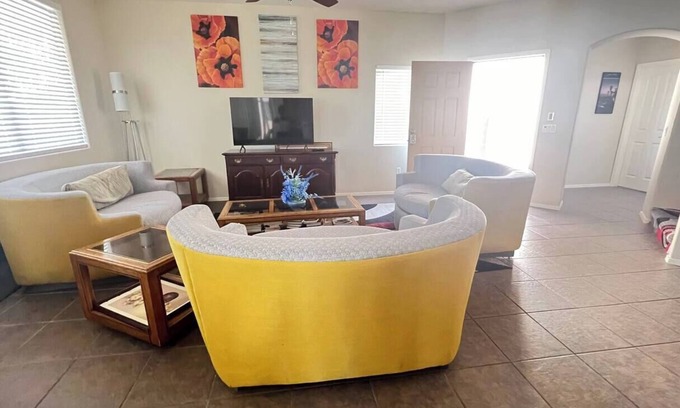 Casas Adobes Maison | Spacious 5-bedroom house in charming Tucson with AC-Invited Home