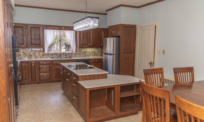 West Milton Maison | Spacious 5-bedroom house with AC, WiFi in charming West Milton