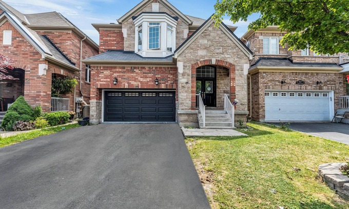 Halton Regional Municipality Maison | Spacious 5BR Home | Sleeps 14 | Family Gateway