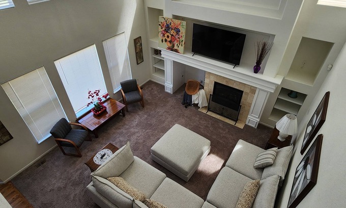 Parker Maison | 30 + Day Spacious 5-bedroom in Parker