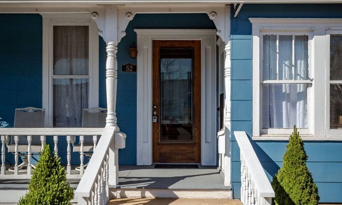 Hughesville Maison | Spacious 5BR Victorian in charming Hughesville sleeps 12