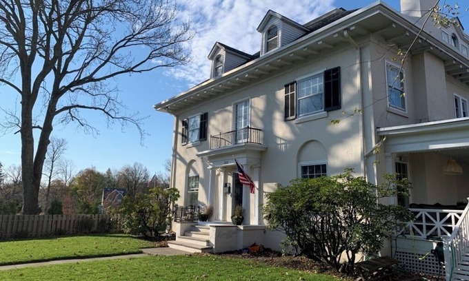 Montclair Maison | Spacious 6-bed, 4 bath colonial Montclair house: walk to restaurants & NYC train