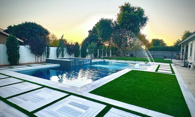 Gilbert Maison | Spacious 6-bedroom house in Gilbert with AC, WiFi