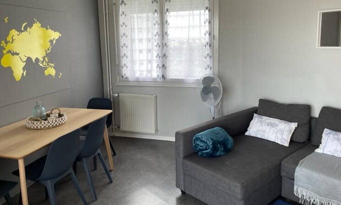 Saint-Jacques - Pirmil Appartement | Spacious 62 m² aprtment with balcony