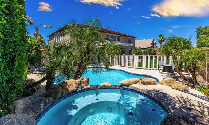 San Tan Ranch Maison | Spacious 6BR Luxury Oasis: Heated Pool, Hot Tub, Game Room & Prime Location!