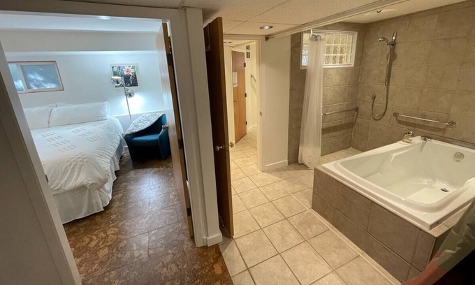 Sidney Maison | Spacious Accessibility Suite