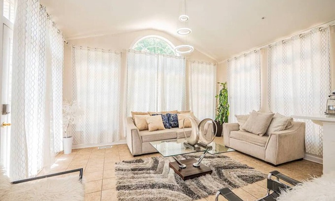 Montpelier Maison | Spacious and Cozy 8 Bedrooms house w/Gym near D.C