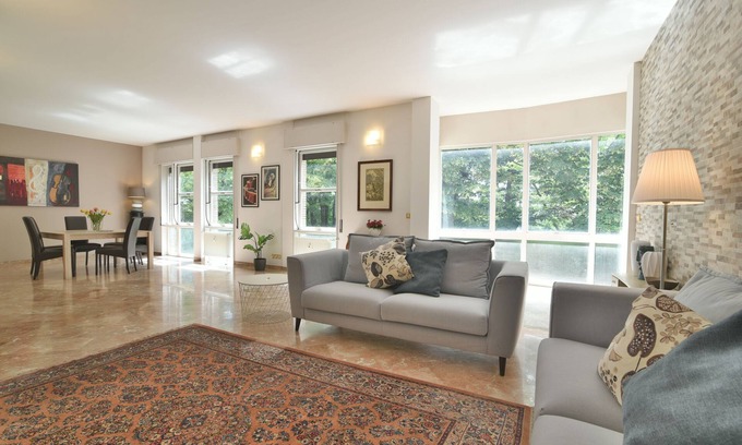 Historic Centre Appartement | PADOUE VIEILLE VILLE Appartement grand et grand TORTORA 6 personnes 3BD 2 BTH WIFI A / C