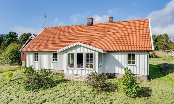 Knared Maison | Spacious and newly renovated farmhouse with indoor pool