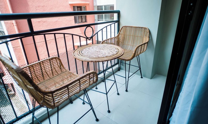 Mactan Export Processing Zone Copropriété | Spacious and quiet cozy condo, 3 minutes away from Mactan Airport Cebu.