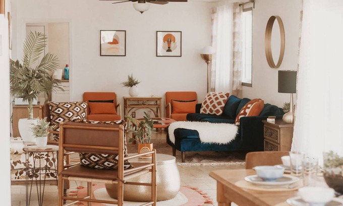 Twentynine Palms Maison | Spacious and Stylish 4 BR w/Hot Tub Fire Pits Grill - 3 mile to JTNP !