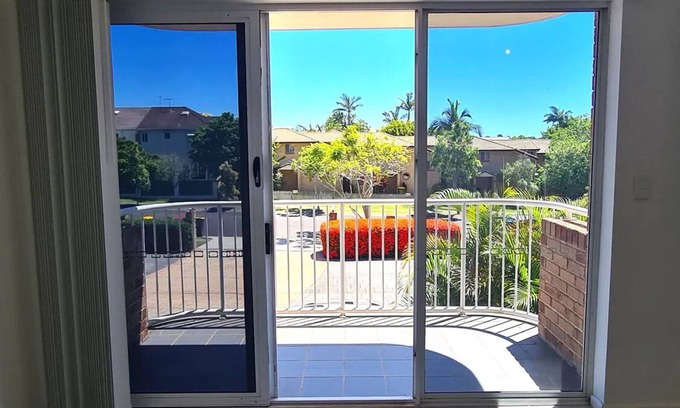 Upper Mount Gravatt Appartement | Spacious apartment close to everything, private, secure, and Queensland weather