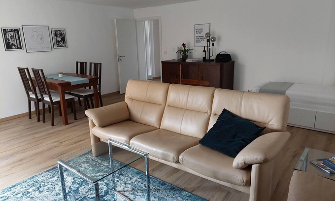 Karlsruhe Appartement | Spacious apartment in a quiet location with terrace and streetcar connection