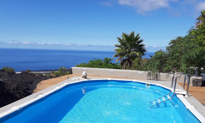 Los Llanos Appartement | Spacious apartment in a quiet location with fantastic sunsets