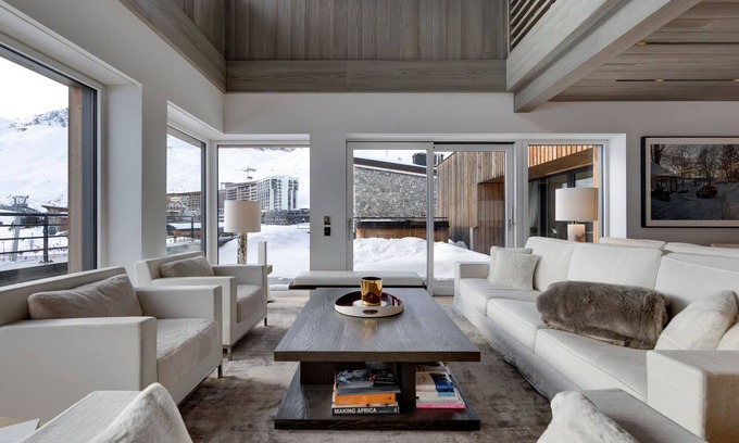 Tignes Appartement | Apartamento amplio en Tignes con jacuzzi y aparcamiento, ideal para 12 personas