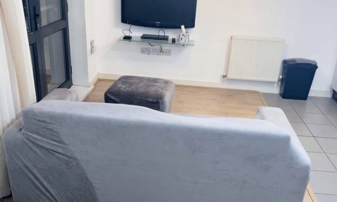 Cranbrook Appartement | Spacious apartment overlooking the city