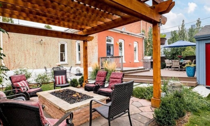 Five Points Maison | Spacious Artist’s House in the middle of Denver