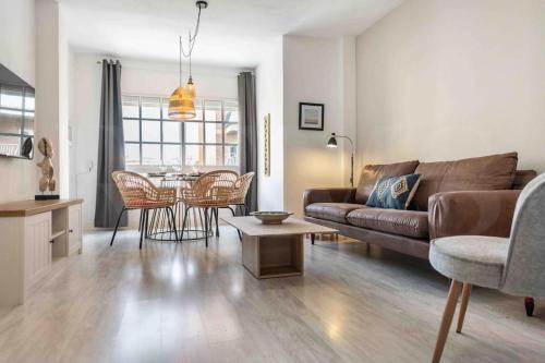 Capuchinos Appartement | Spacious & authentic apartment by REMS