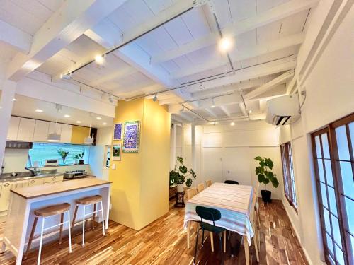 Kakisaki Maison | Spacious Beach Home 350m to Sotoura Beach