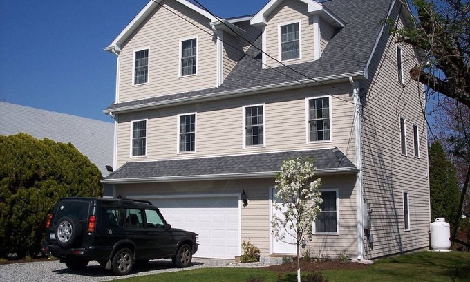 Bonnet Shores Maison | Spacious Bonnet Getaway w/ A/C, outdoor shower, firepit, perfect for 2 families