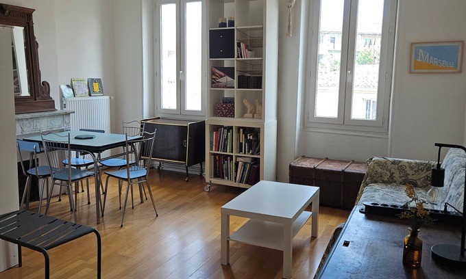 Noailles Lit Et Petit-Déjeuner | Studio indépendant dans une chambre d'hôte, spacieux, lumineux et central