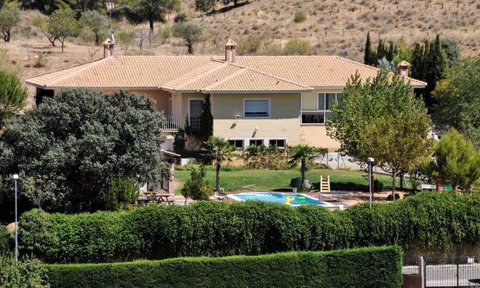 Province of Toledo Villa | CHALET SPACIEUX AVEC PISCINE, CONFORTABLE ET CONFORTABLE SEULEMENT 2 KM. DE TOLEDO