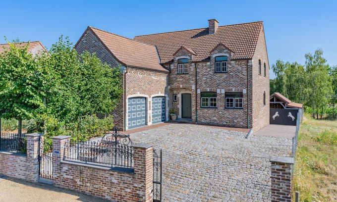 Tongeren Maison | Spacious characteristic house quietly located near Tongeren center.