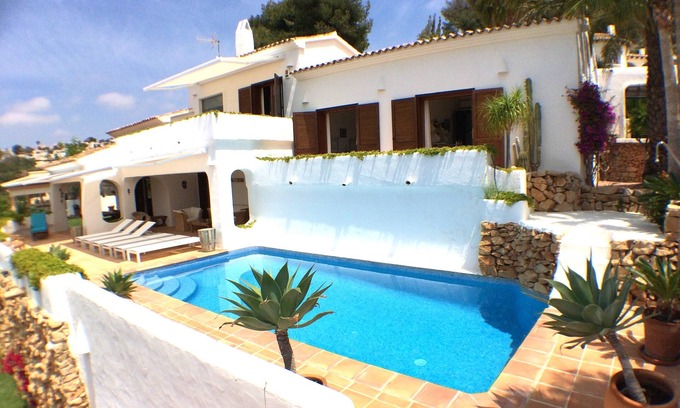 El Portet Villa | Villa de charme spacieuse, vue sur la mer, à 500 mètres de la plage d'El Portet