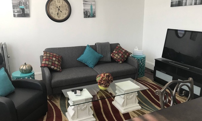 North Bergen Maison | Appartement spacieux et propre à seulement 15 minutes de New York!